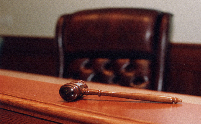 حنكة الإمام علي (عليه السلام) في القضاء