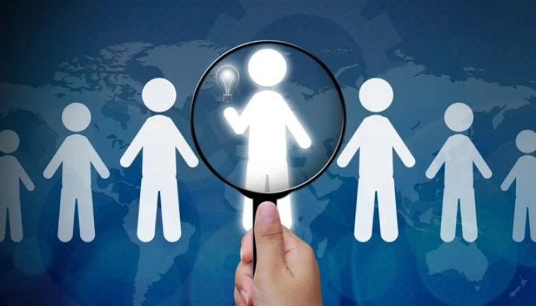 الأخلاق من نهج البلاغة: من الكمالات الأخلاقية في شخصية الإمام علي عليه السلام/ 1- القدوة